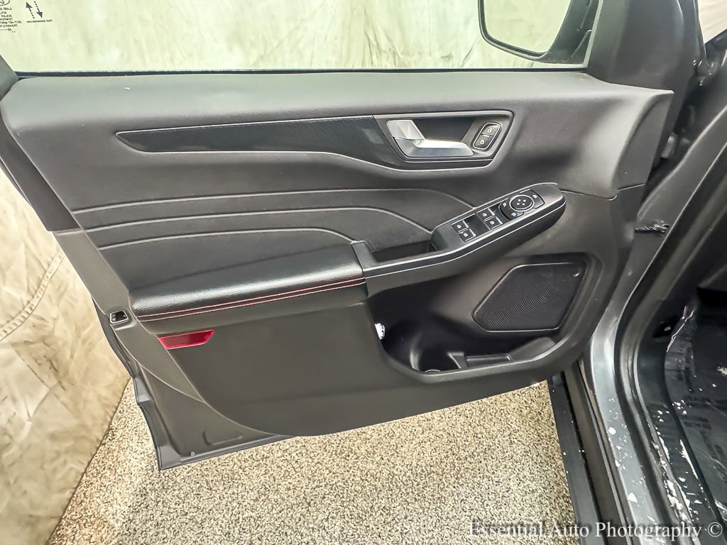Certified 2023 Ford Escape ST-Line w/ Tech Pack #1 image 19