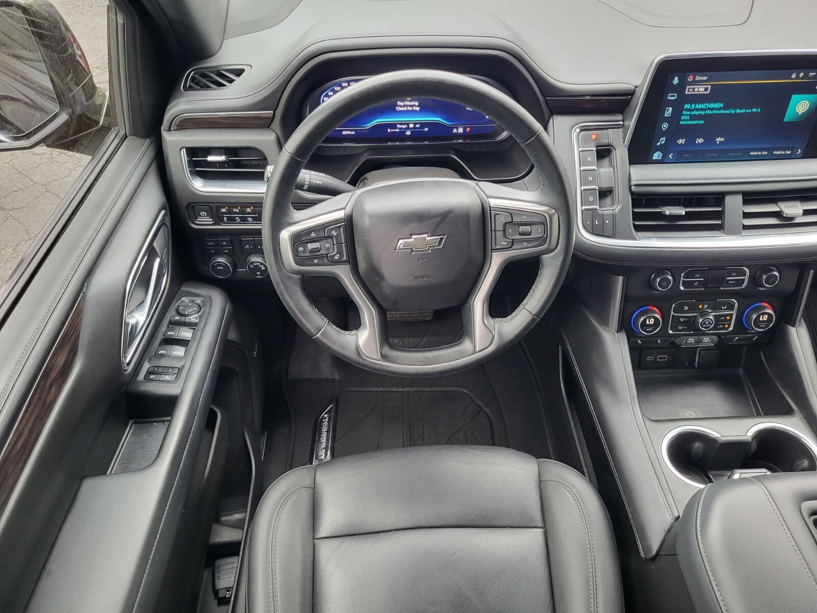 Used 2023 Chevrolet Suburban Z71 w/ Luxury Package image 15