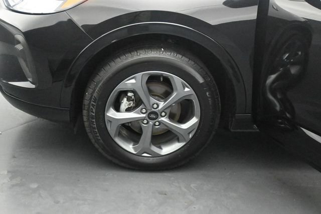 Certified 2024 Ford Escape ST-Line w/ Tech Pack #1 AWD/4WD image 35