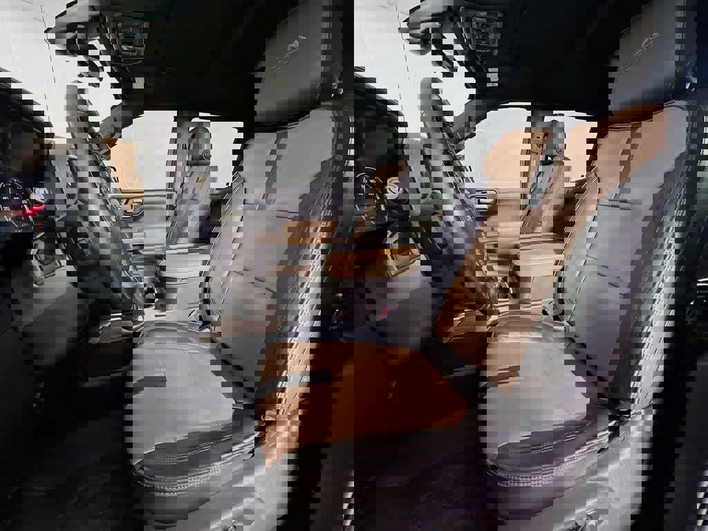 Used 2021 Chevrolet Silverado 1500 High Country w/ Technology Package image 15