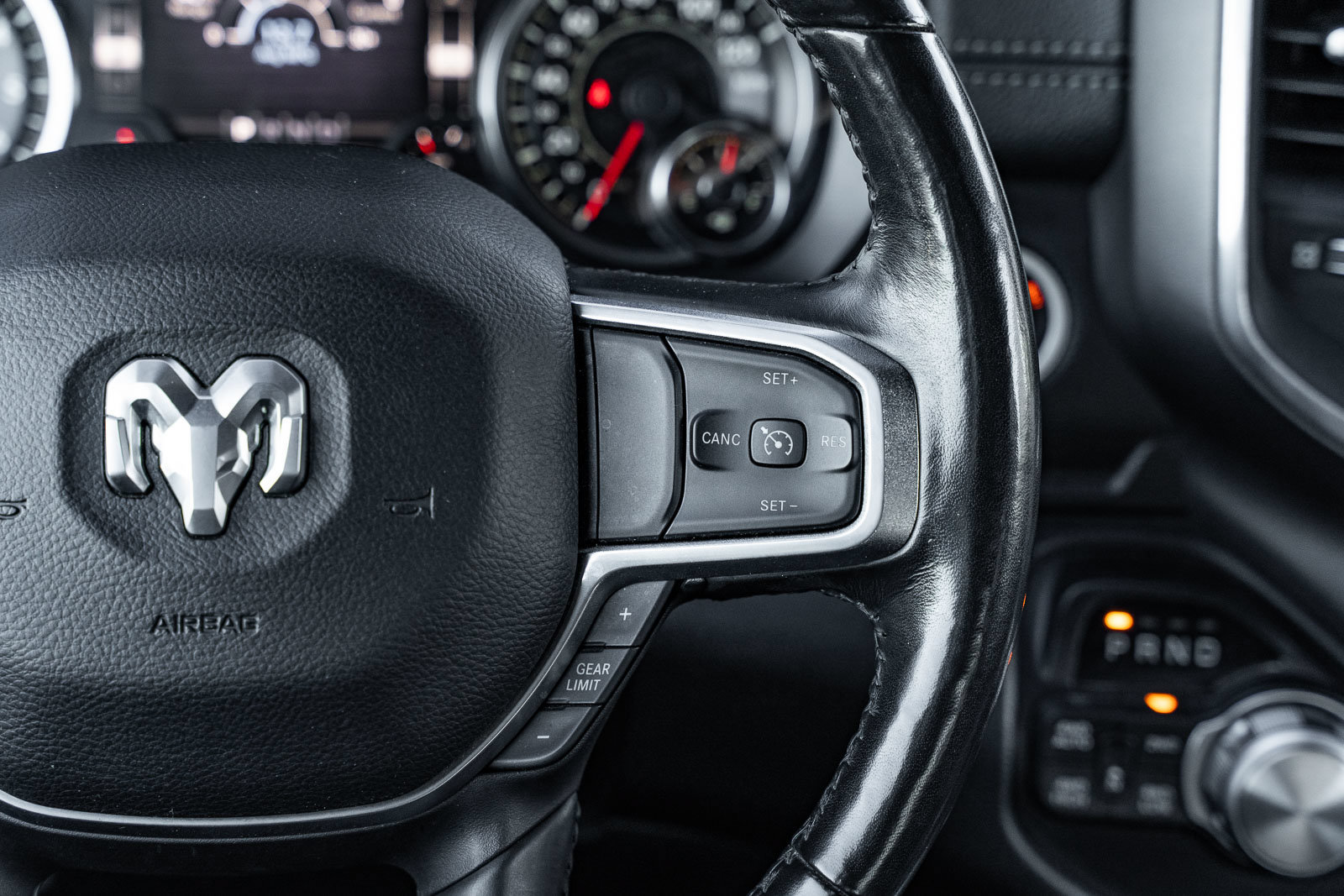 Used 2020 RAM 1500 Laramie w/ Sport Appearance Package AWD/4WD image 25