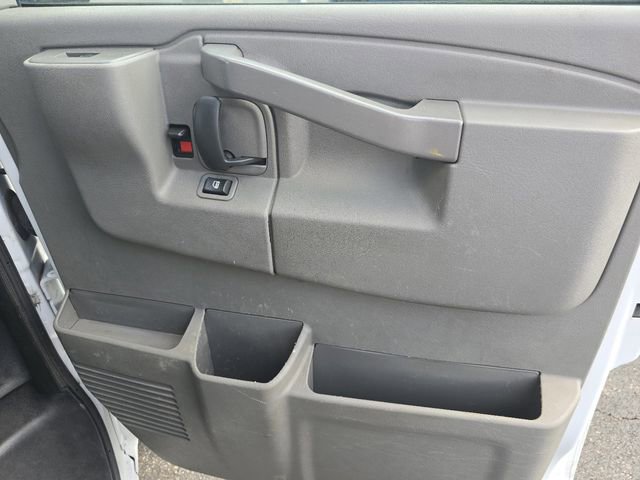 Used 2023 GMC Savana 2500 w/ Driver Convenience Package RWD image 15