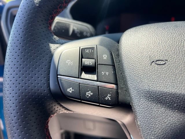 Certified 2023 Ford Escape ST-Line w/ Tech Pack #1 AWD/4WD image 9