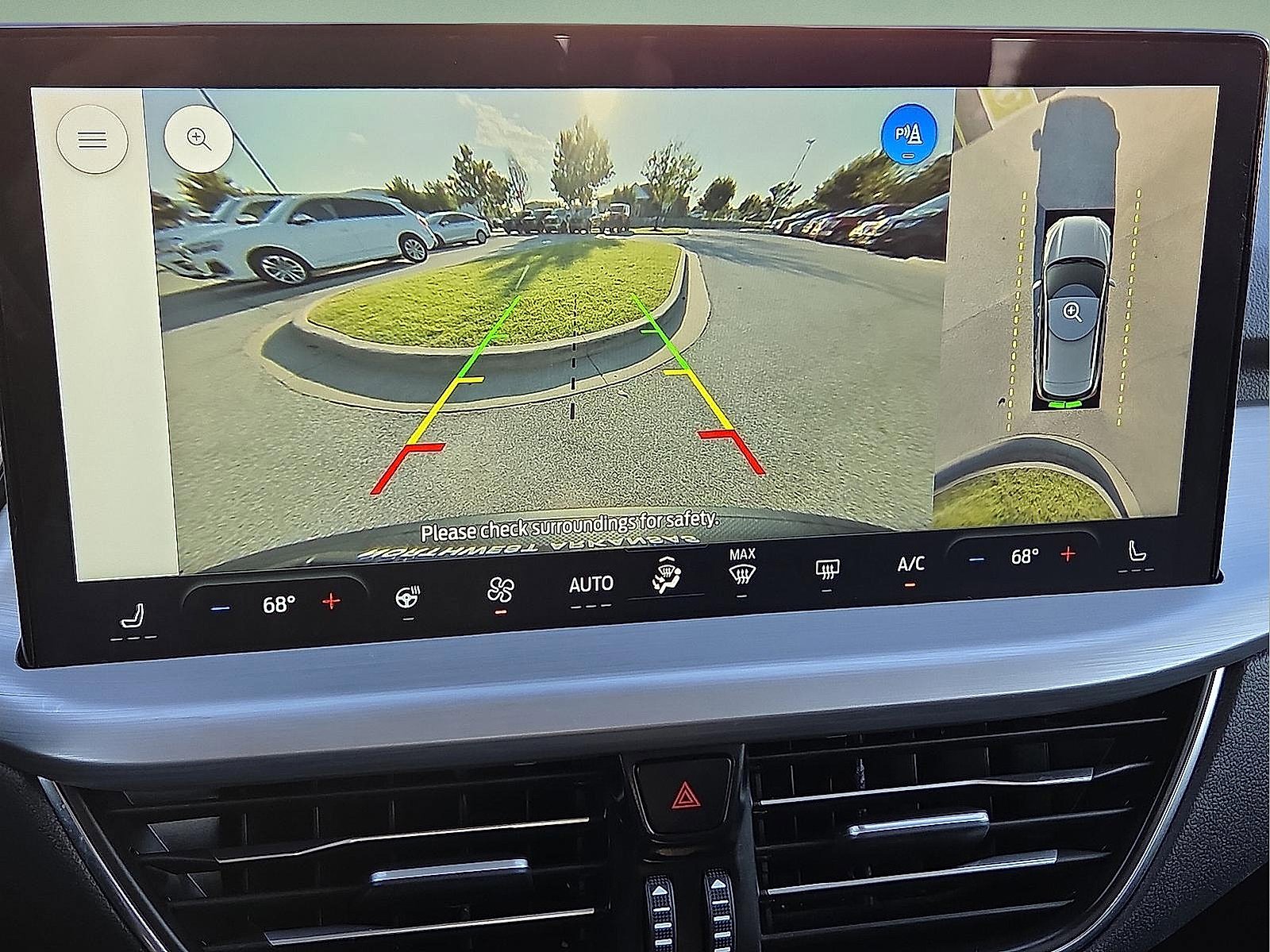 Certified 2024 Ford Escape SE w/ PHEV Premium Package image 16