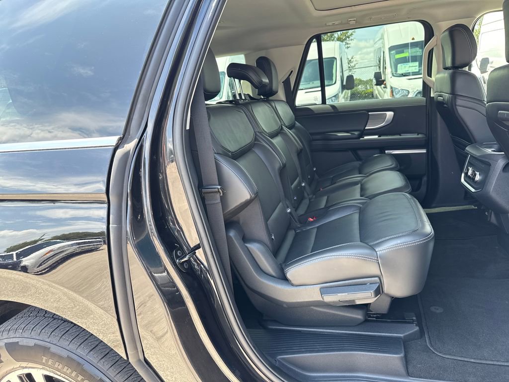 Certified 2025 Ford Expedition Max Platinum AWD/4WD image 33