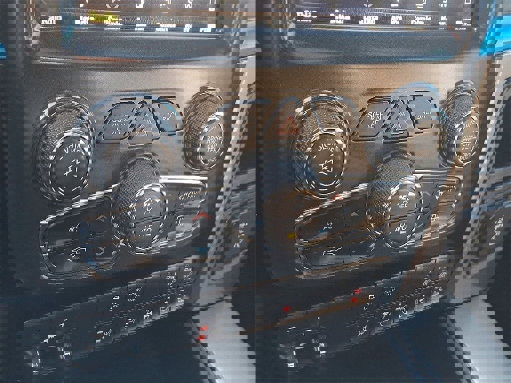 Used 2018 RAM 1500 Sport w/ Hydro Blue Sport Package image 17