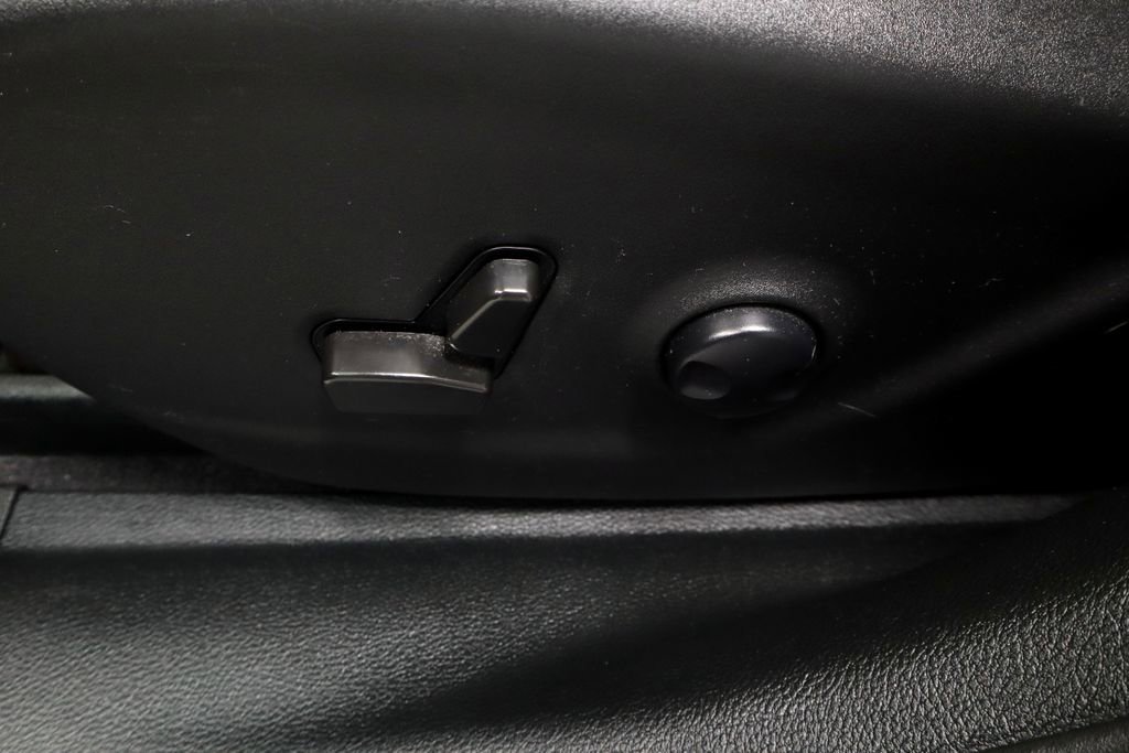 Used 2022 Jeep Cherokee Latitude Lux FWD image 23