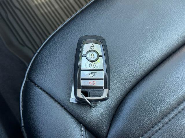 Certified 2024 Ford Edge SEL w/ Convenience Package AWD/4WD image 15
