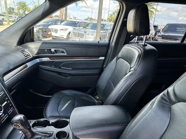 Certified 2018 Ford Explorer Limited FWD image 18