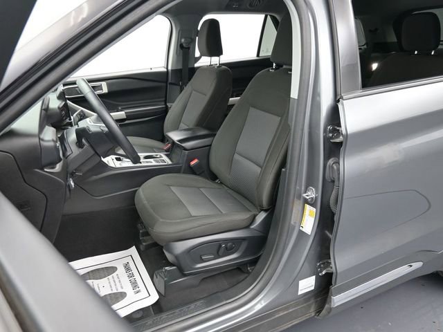 Certified 2024 Ford Explorer XLT image 11