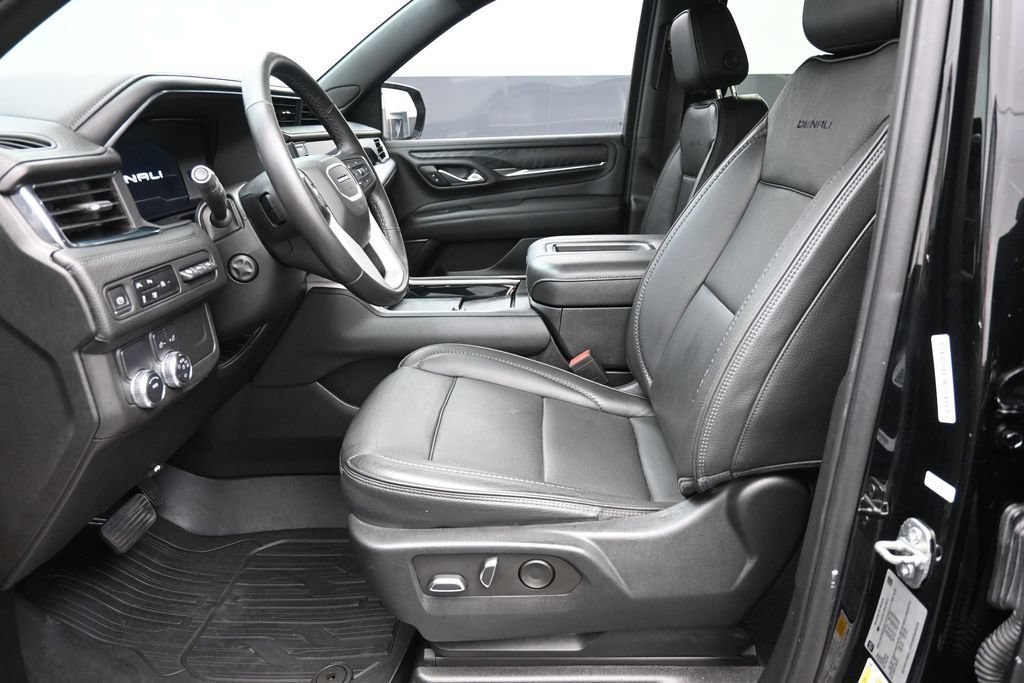 Used 2023 GMC Yukon Denali RWD image 21