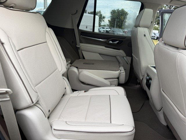 Used 2021 GMC Yukon Denali w/ Denali Premium Package AWD/4WD image 38