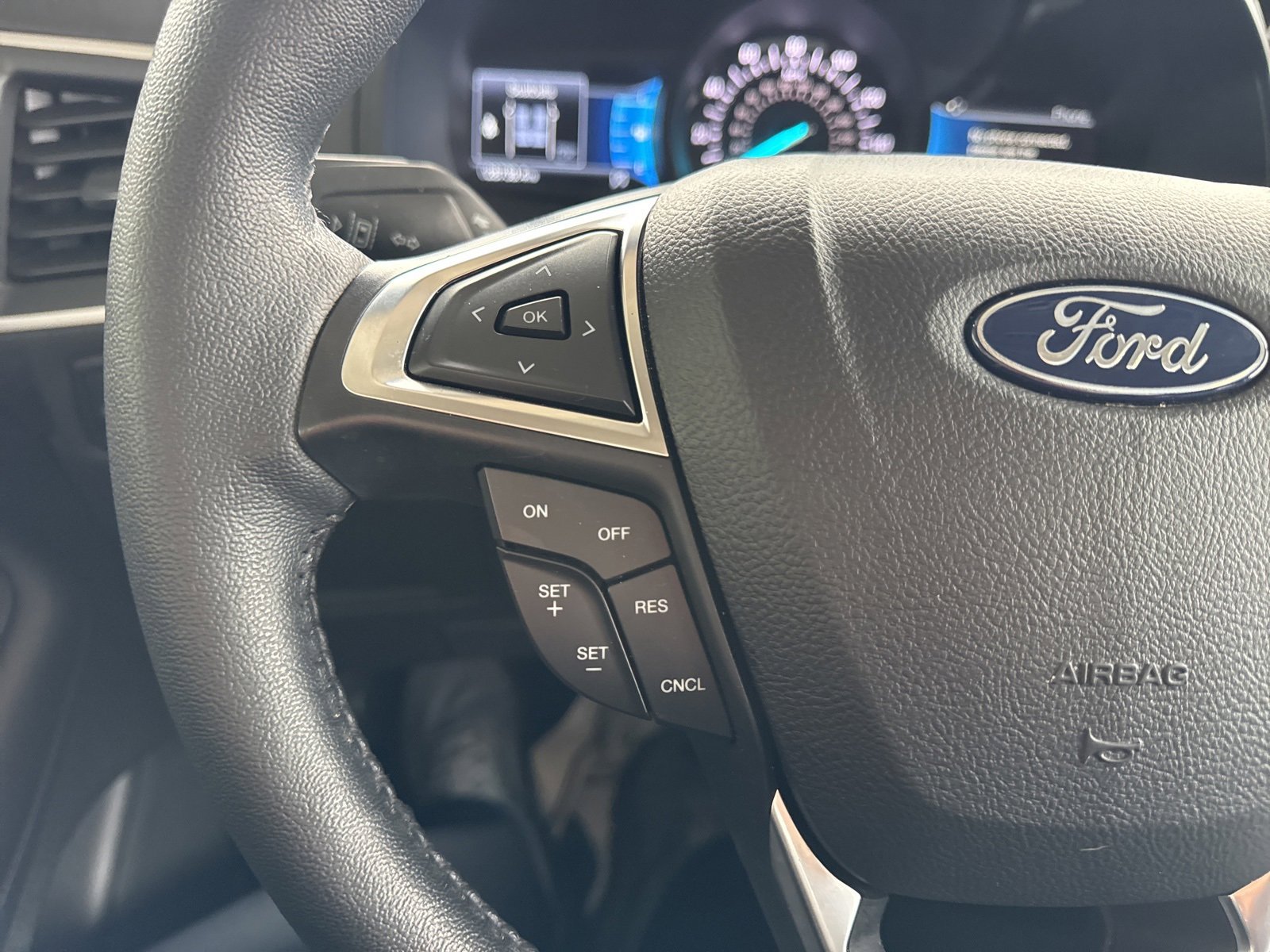 Certified 2024 Ford Edge SEL w/ Convenience Package image 29