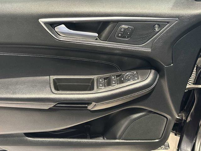 Certified 2022 Ford Edge Titanium w/ Equipment Group 301A image 22