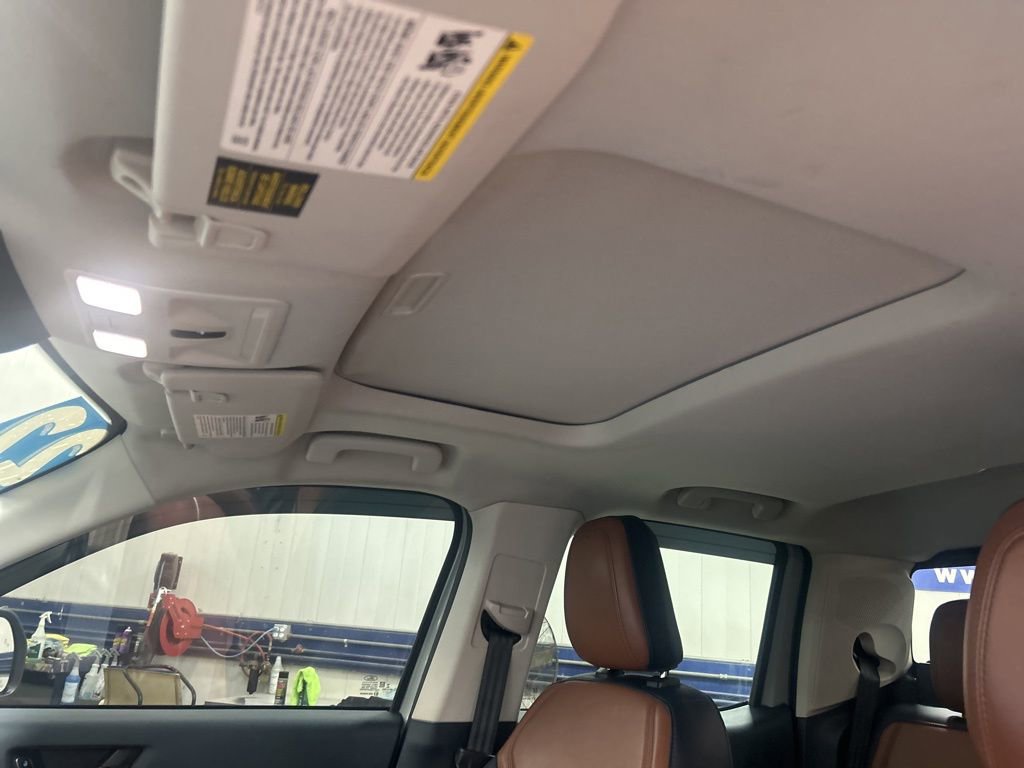 Certified 2022 Ford Maverick Lariat w/ Lariat Luxury Package AWD/4WD image 19