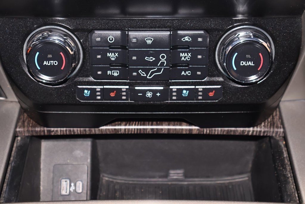 Certified 2020 Ford F350 Lariat w/ Tremor Off-Road Package image 36