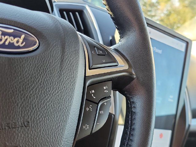 Certified 2024 Ford Edge SEL w/ Convenience Package AWD/4WD image 17
