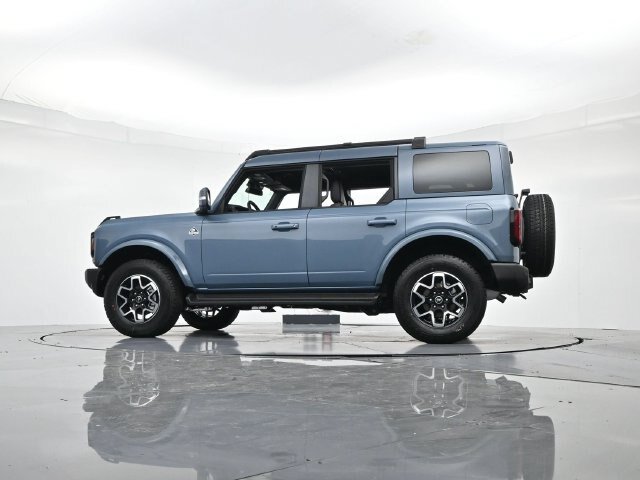 Certified 2025 Ford Bronco Outer Banks AWD/4WD image 38