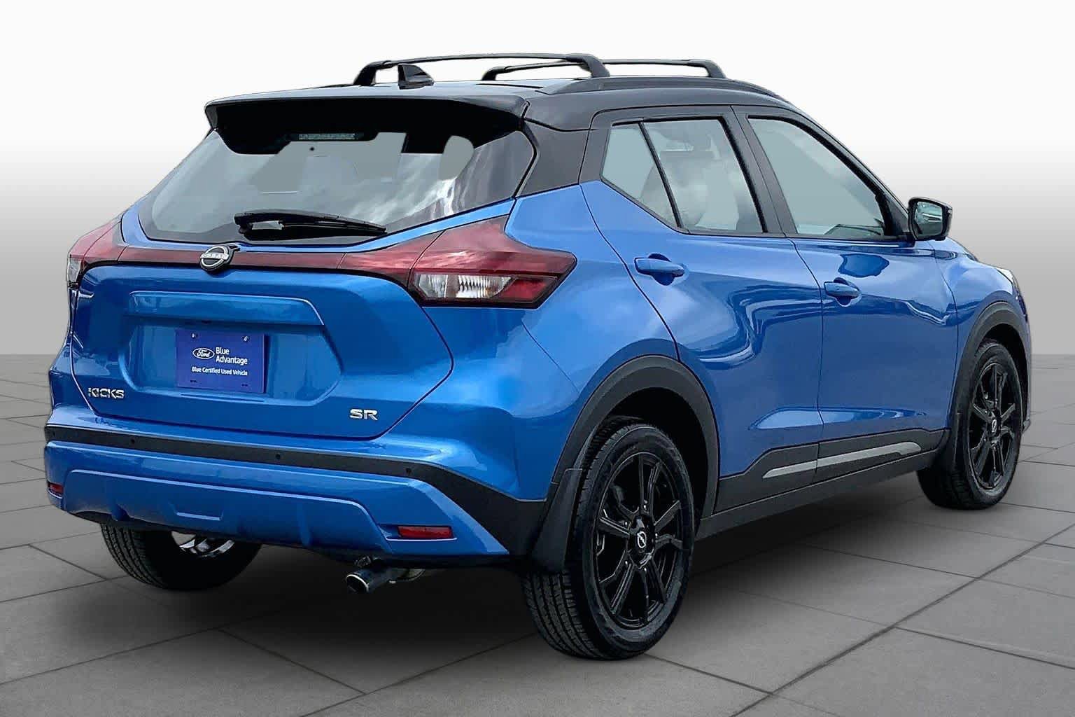 Used 2022 Nissan Kicks SR w/ Premium Package FWD image 13