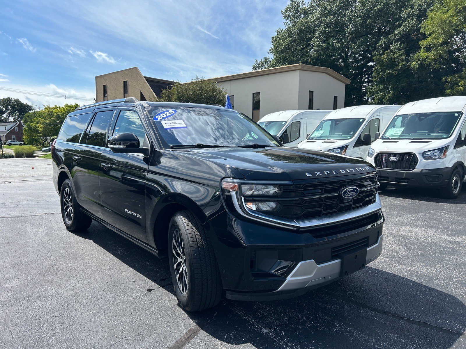 Certified 2025 Ford Expedition Max Platinum AWD/4WD image 3