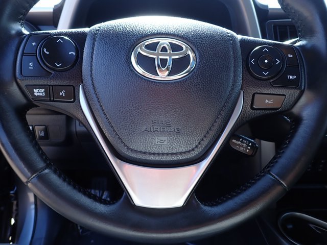 Used 2018 Toyota RAV4 Limited w/ Advanced Technology Package AWD/4WD image 17