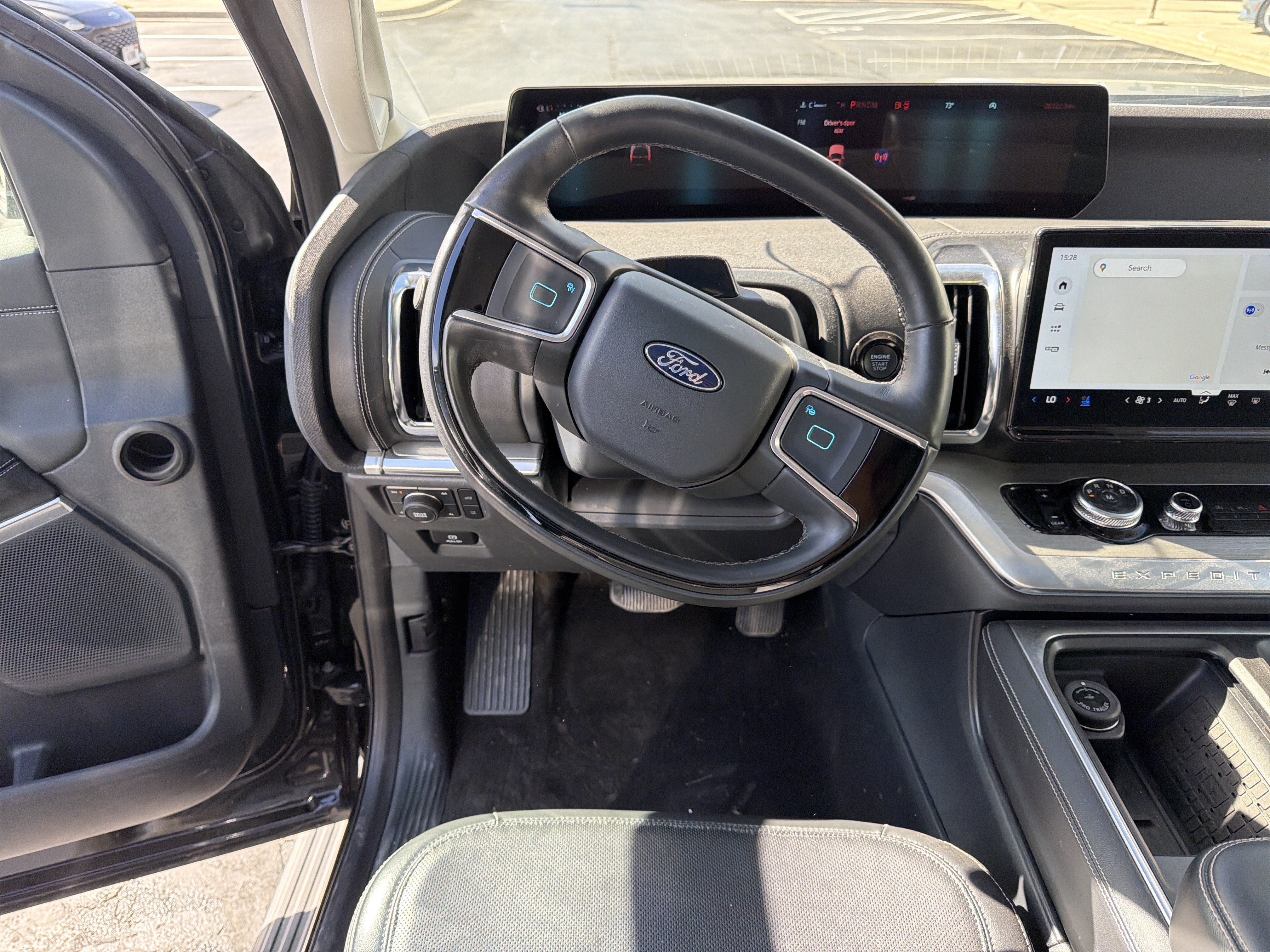 Certified 2025 Ford Expedition Platinum AWD/4WD image 17
