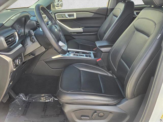 Certified 2023 Ford Explorer XLT w/ Equipment Group 202A image 16