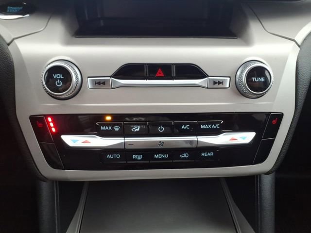 Certified 2024 Ford Explorer XLT image 22