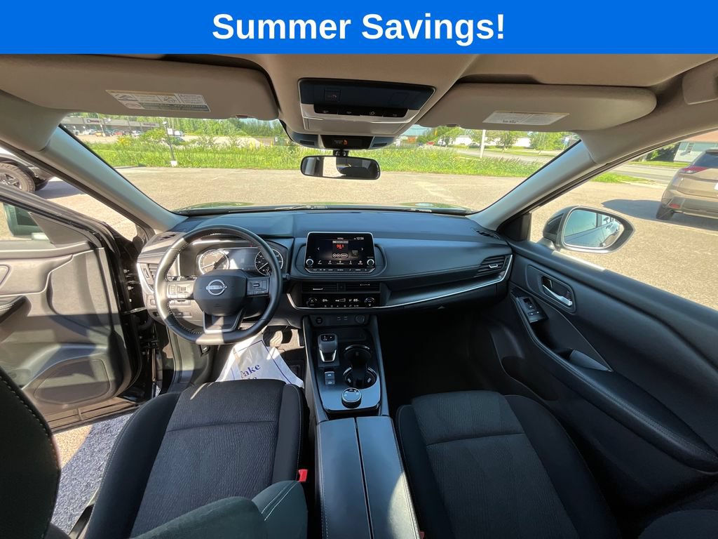 Used 2025 Nissan Rogue SV AWD/4WD image 34