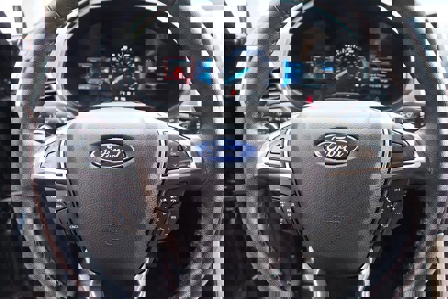 Certified 2024 Ford Edge SEL w/ Convenience Package image 21