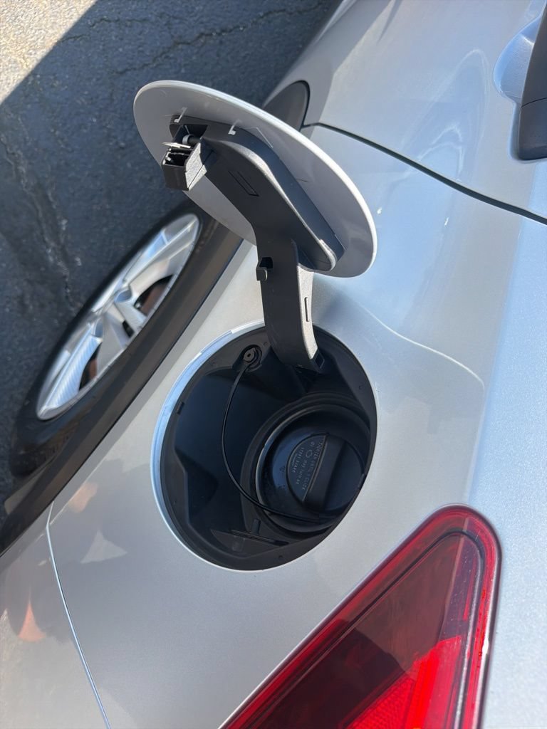 Used 2020 Nissan Kicks S FWD image 48