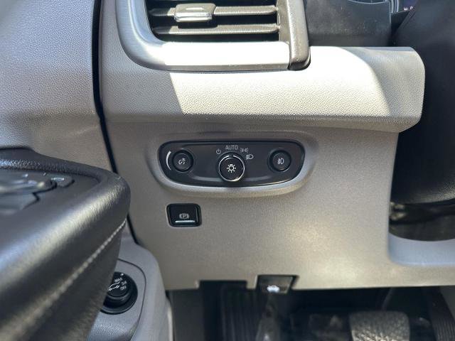 Used 2022 GMC Terrain SLT w/ Infotainment Package II AWD/4WD image 16