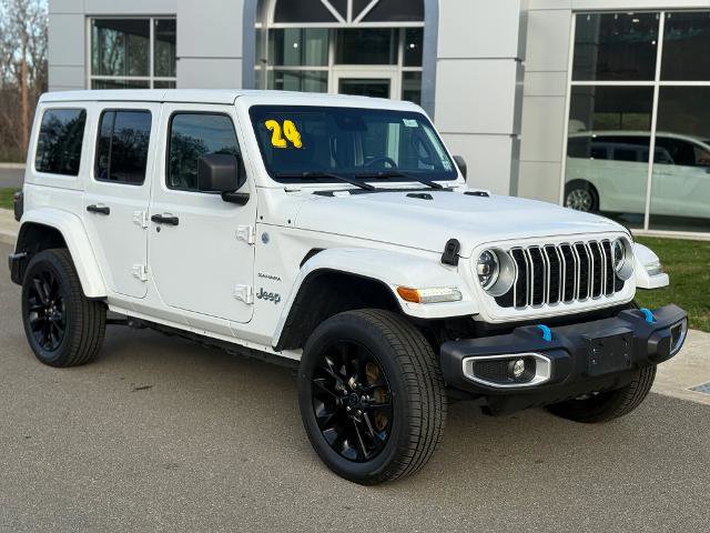 Used 2024 Jeep Wrangler Unlimited Sahara AWD/4WD image 5