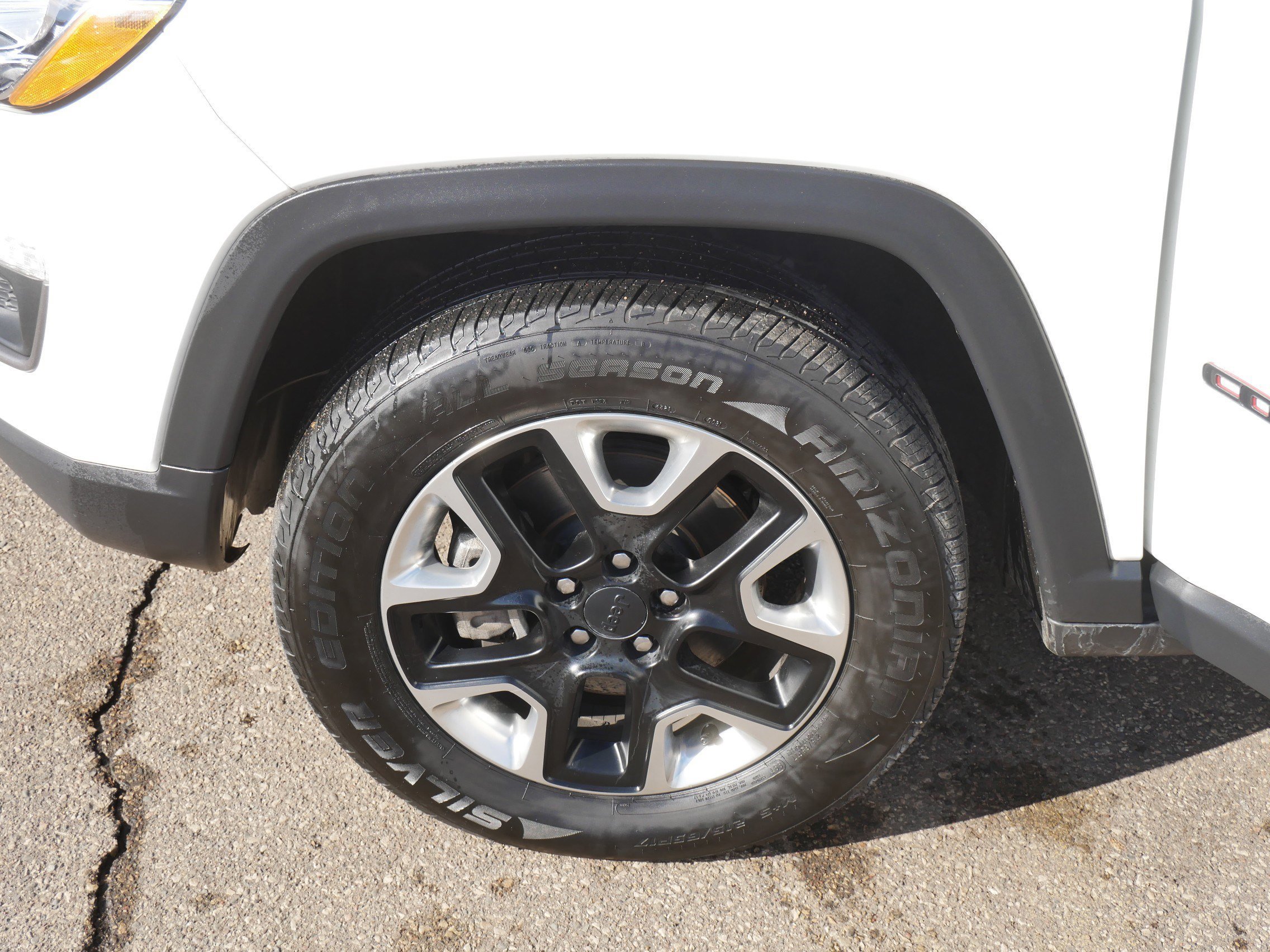 Used 2018 Jeep Compass Trailhawk w/ Cold Weather Group image 15