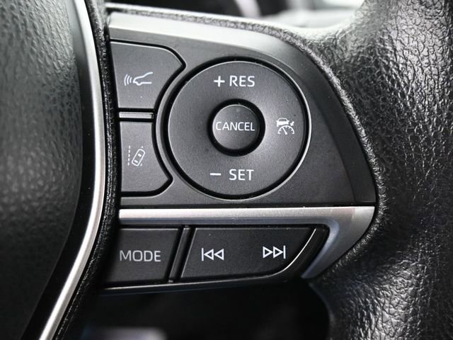 Used 2024 Toyota Camry LE w/ Convenience Package image 16
