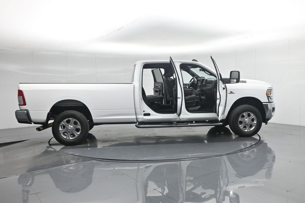Used 2024 RAM 3500 Big Horn image 35
