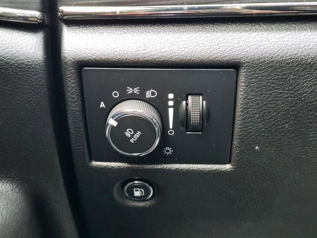 Used 2020 Jeep Grand Cherokee Limited X image 24