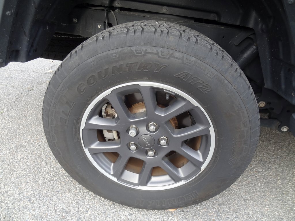 Used 2020 Jeep Gladiator Overland image 13