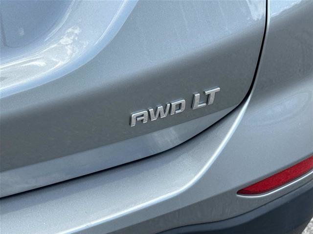 Used 2024 Chevrolet Equinox LT AWD/4WD image 11