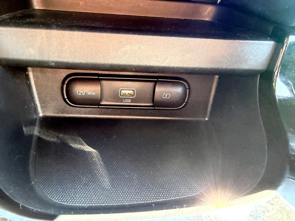 Used 2022 Kia Seltos S AWD/4WD image 25