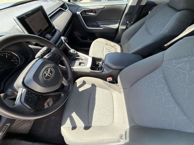 Used 2023 Toyota RAV4 XLE AWD/4WD image 13