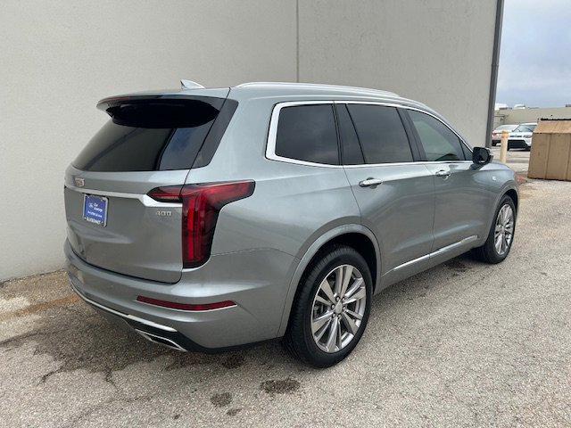 Used 2023 Cadillac XT6 Premium Luxury image 3