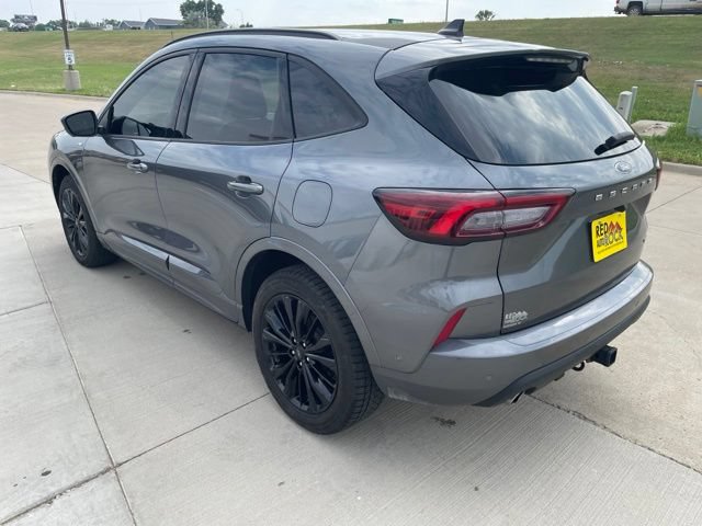 Certified 2023 Ford Escape ST-Line Elite w/ Premium Technology Package AWD/4WD image 6