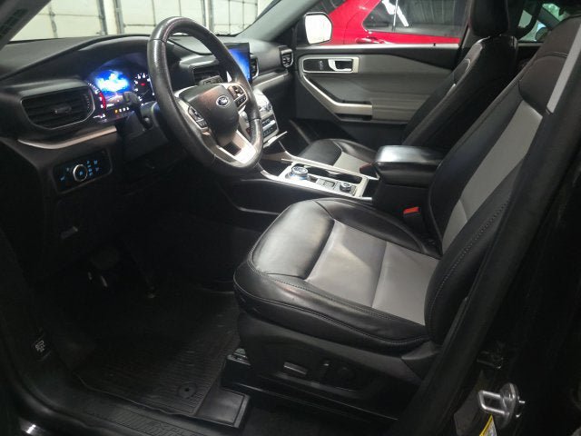 Certified 2023 Ford Explorer XLT w/ Equipment Group 202A AWD/4WD image 15