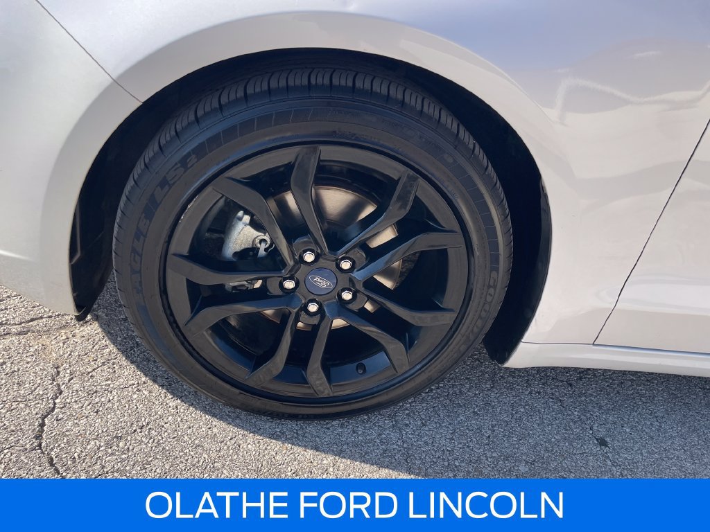 Certified 2019 Ford Fusion SEL FWD image 30