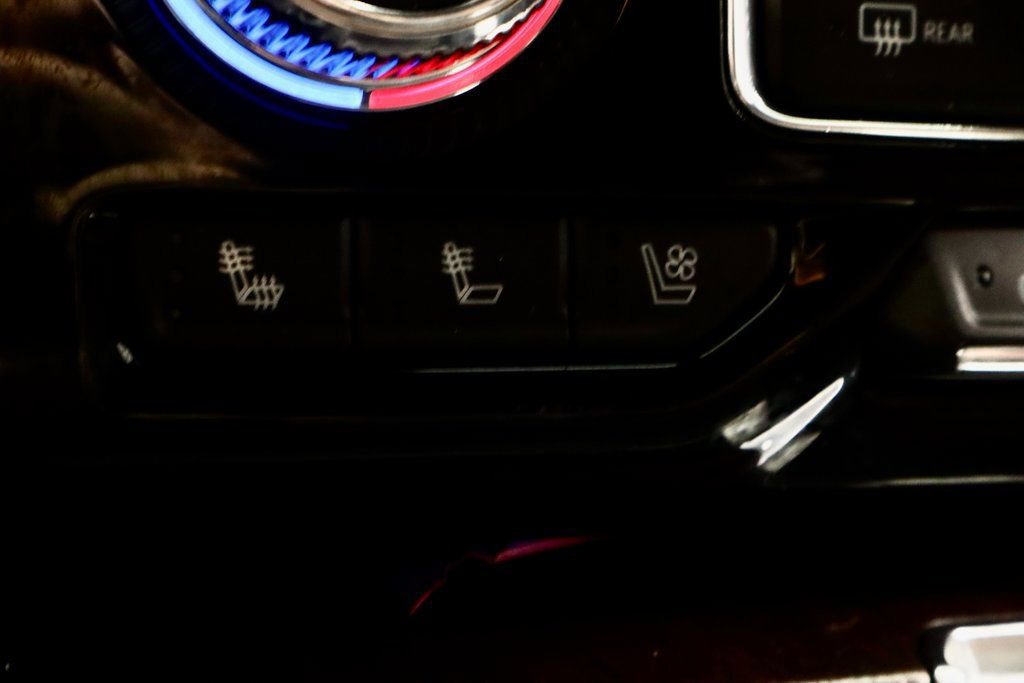 Used 2024 GMC Yukon XL Denali Ultimate image 11