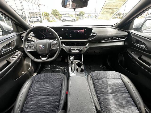 Used 2025 Buick Envista Preferred w/ Convenience I Package FWD image 9