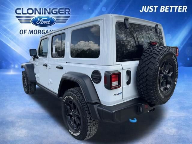 Used 2023 Jeep Wrangler Unlimited w/ Cold Weather Group AWD/4WD image 3