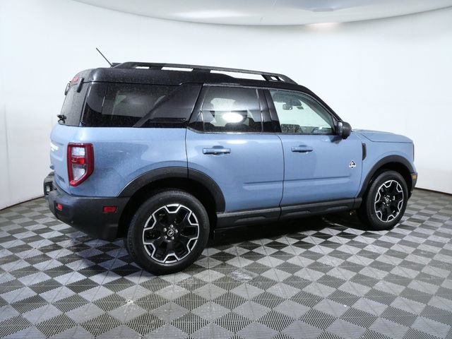 Certified 2025 Ford Bronco Sport Outer Banks w/ Outer Banks Tech Package+ AWD/4WD image 8