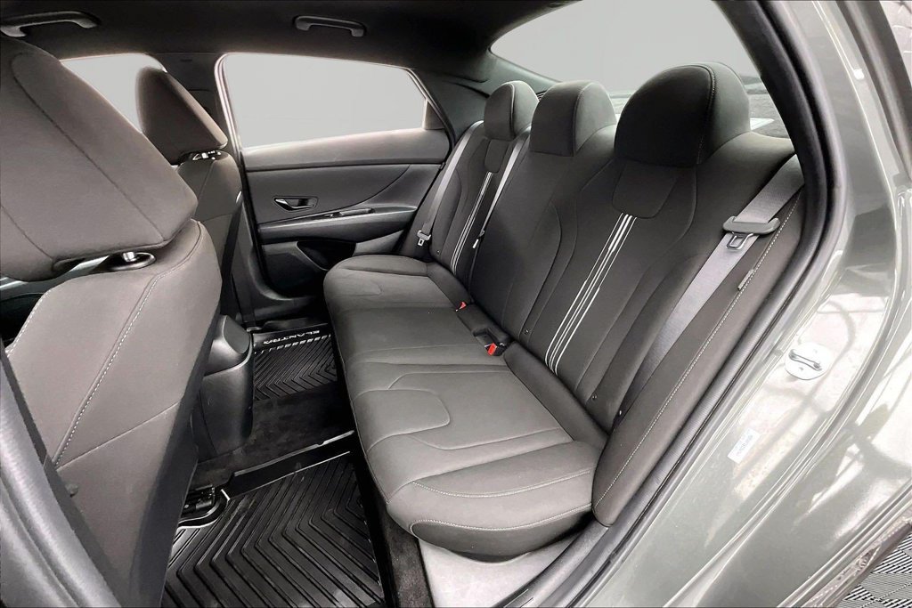 Used 2025 Hyundai Elantra Sport FWD image 26